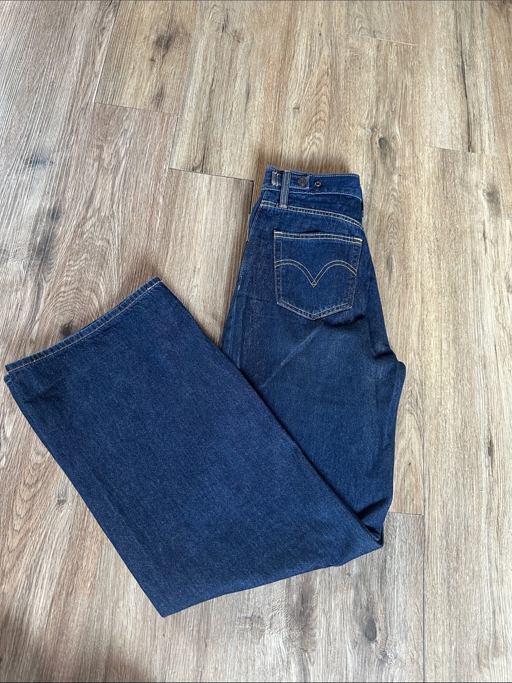 Levi's Dark Blue Wide-Leg Women's Jeans